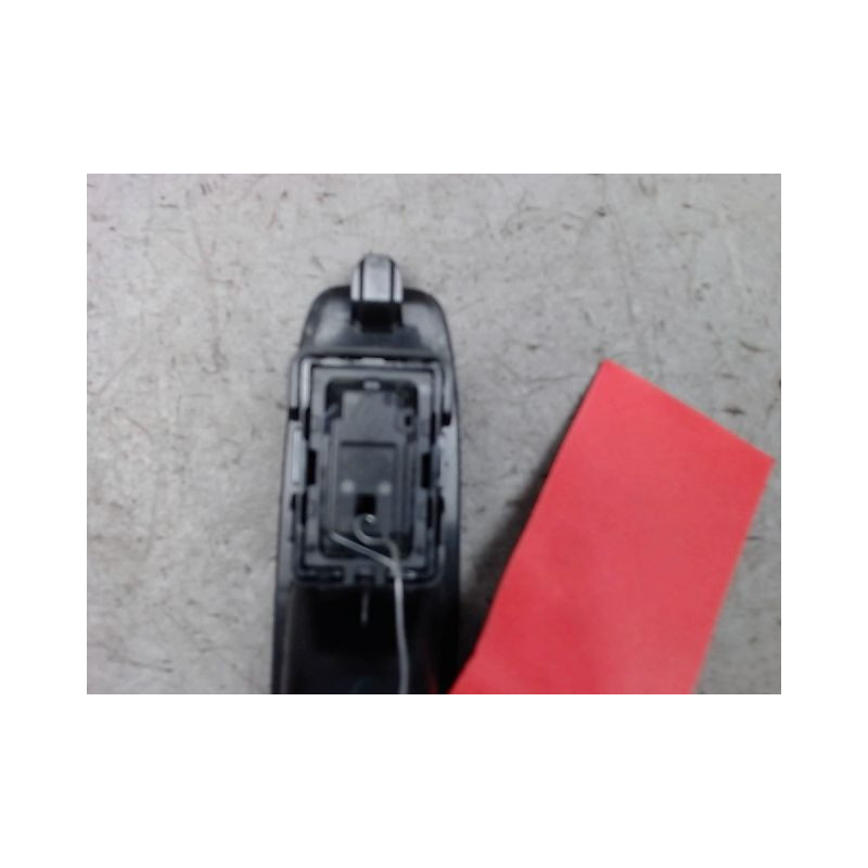 COMMANDE LEVE-GLACE PORTE ARD RENAULT CLIO 5