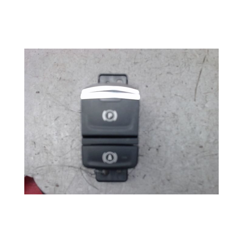 INTERIEUR COMMANDE FREIN A MAIN RENAULT CLIO 5
