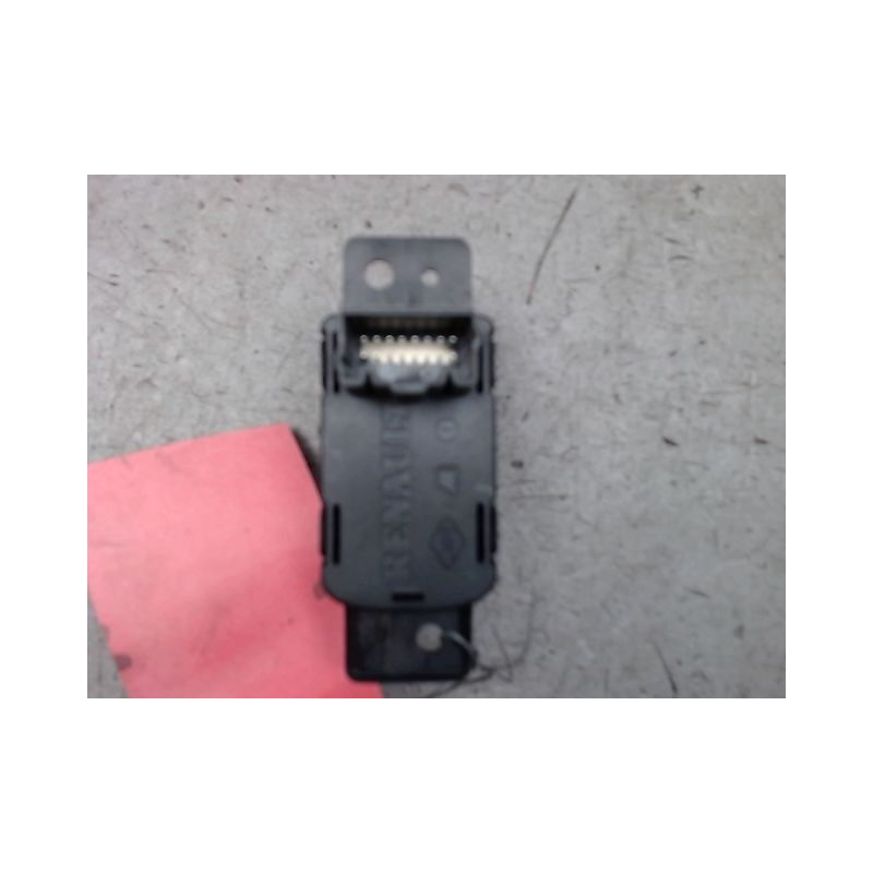 INTERIEUR COMMANDE FREIN A MAIN RENAULT CLIO 5