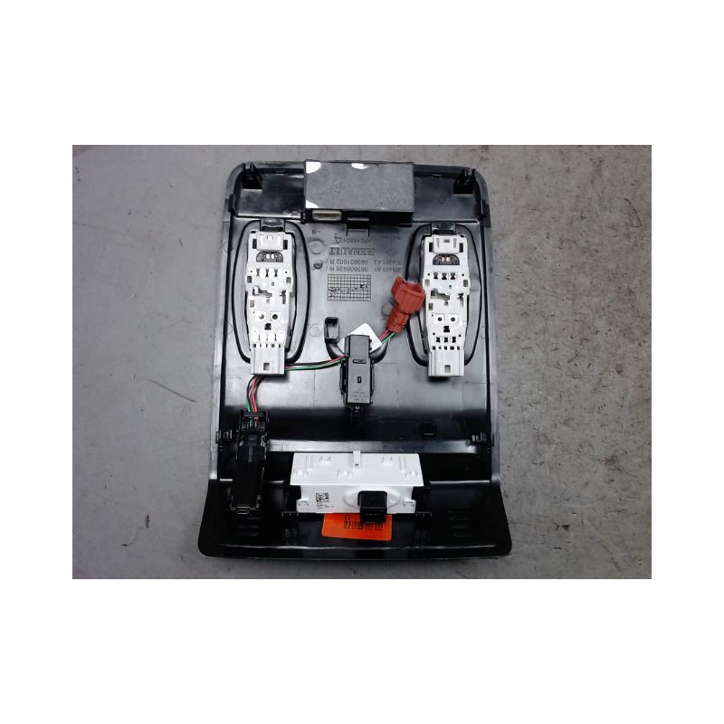 PLAFONNIER RENAULT CLIO 5