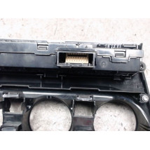 BOUTON DE WARNING RENAULT CLIO 5  ESSENCE