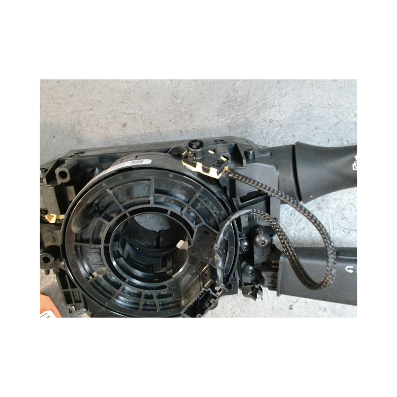BLOC COMMODOS RENAULT CLIO 5  ESSENCE