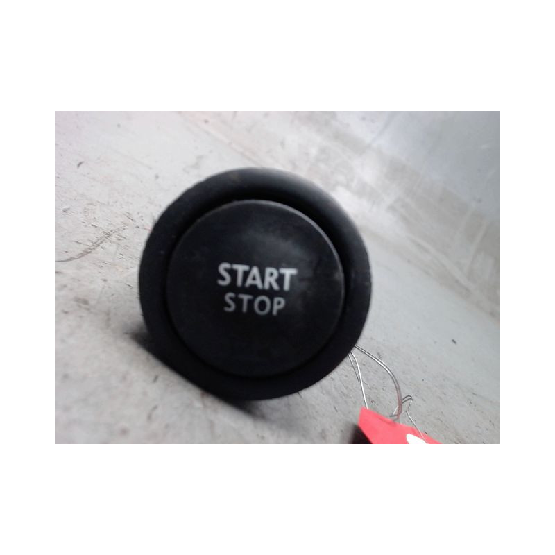 BOUTON DE DEMARRAGE NISSAN NV300