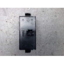 BOUTON DE WARNING DACIA DOKKER PHASE 1