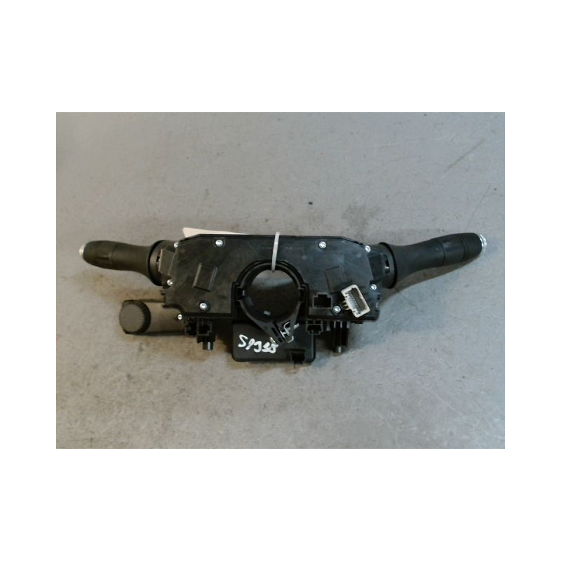 BLOC COMMODOS RENAULT CLIO 5  ESSENCE