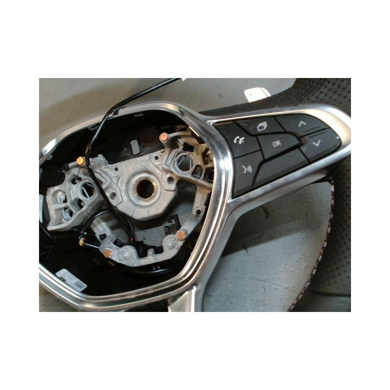 VOLANT DE DIRECTION RENAULT CLIO 5  ESSENCE