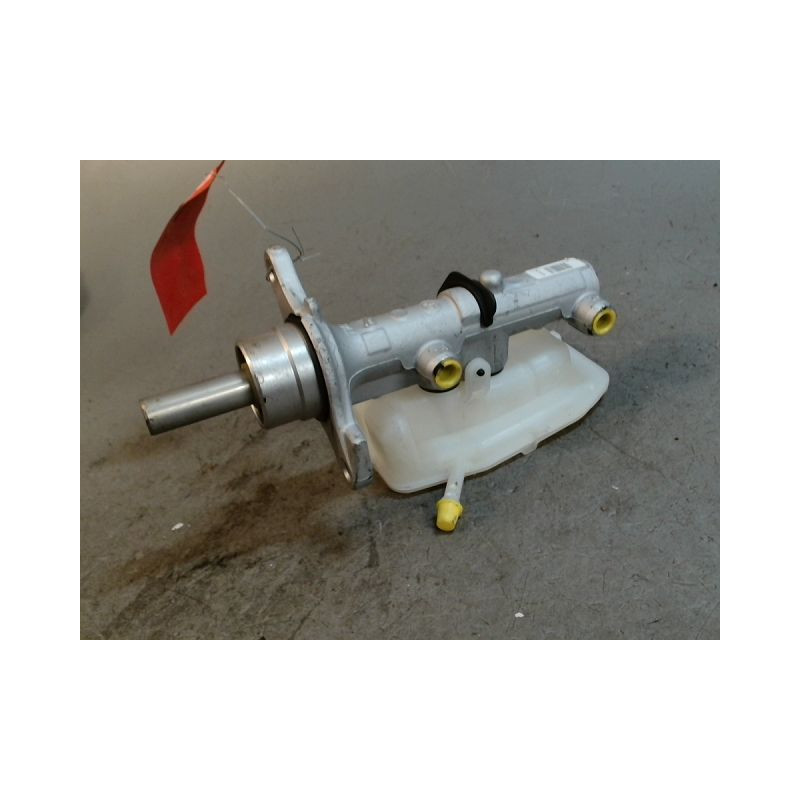 MAITRE CYLINDRE NISSAN NV300