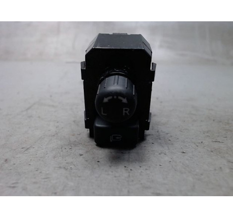 COMMANDE RETROVISSEUR EXT ELECTRIQUE