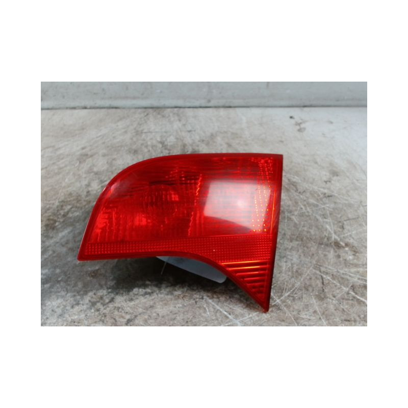 FEU ARRIERE INTERIEUR DROIT AUDI A4 AVANT 04-08