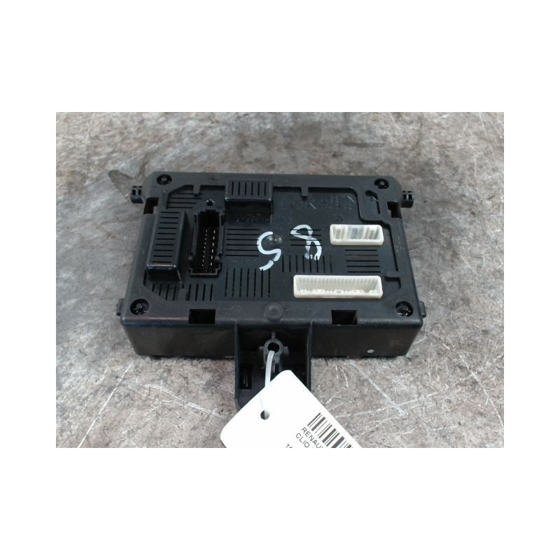 BOITIER GESTION HABITACLE RENAULT CLIO III 2005-