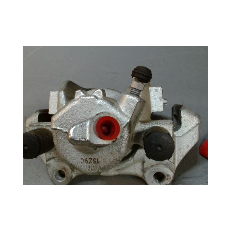 ETRIER DE FREIN AVANT DROIT RENAULT CLIO 4