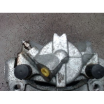 ETRIER DE FREIN AVANT GAUCHE RENAULT CLIO 5  ESSENCE