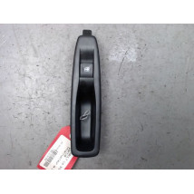 COMMANDE LEVE-GLACE PORTE ARG RENAULT CAPTUR 1