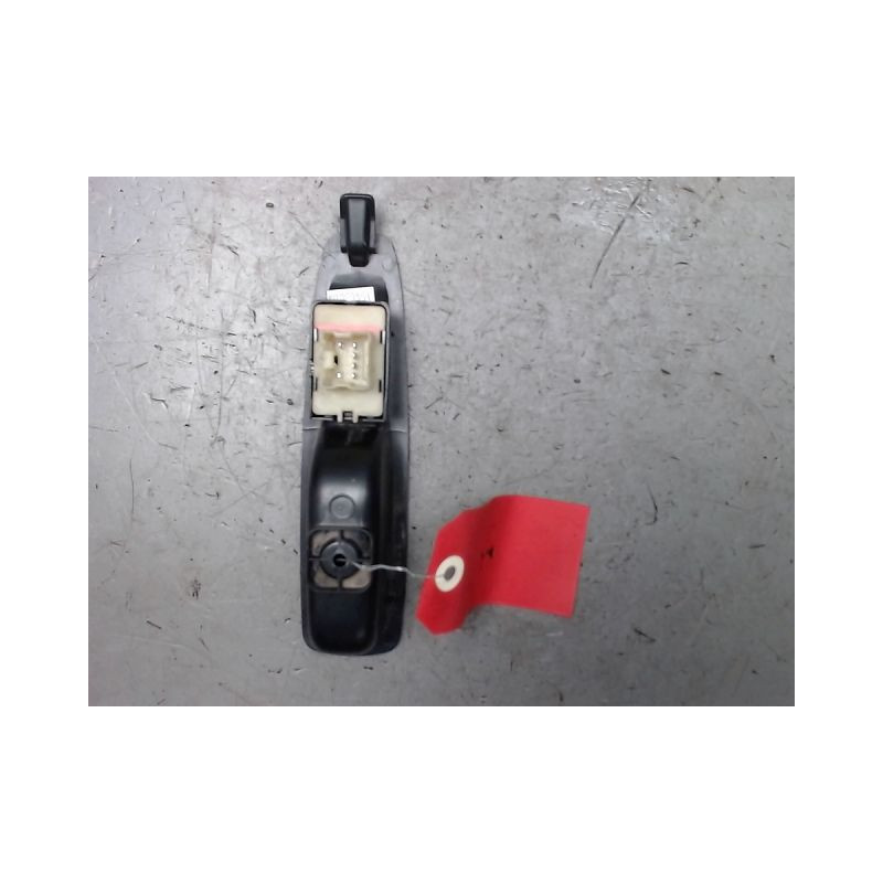 COMMANDE LEVE-GLACE PORTE ARG RENAULT CAPTUR 1