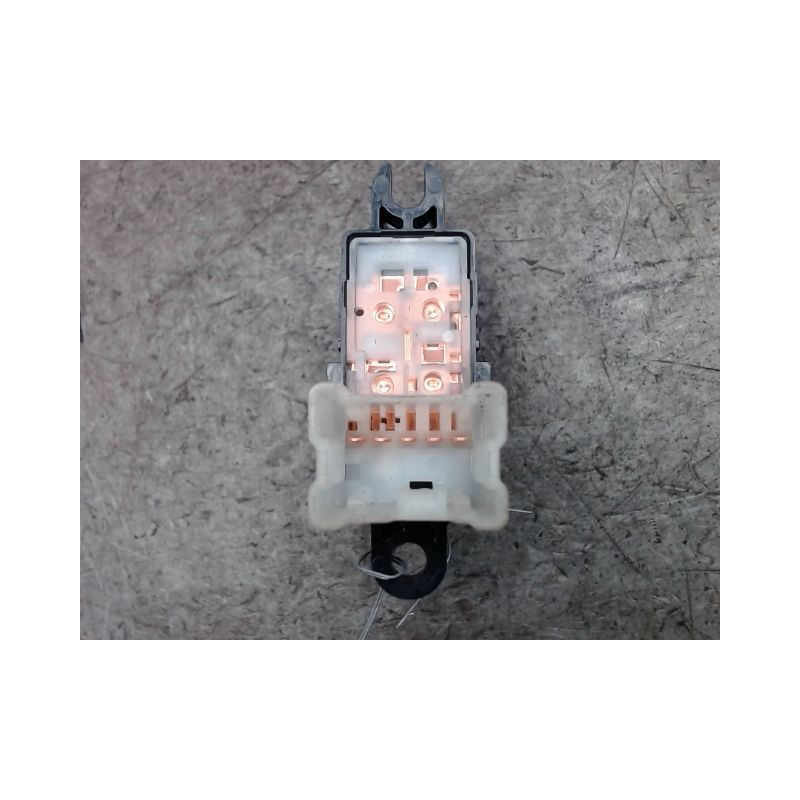 COMMANDE LEVE-GLACE PORTE ARD RENAULT KADJAR PHASE 1