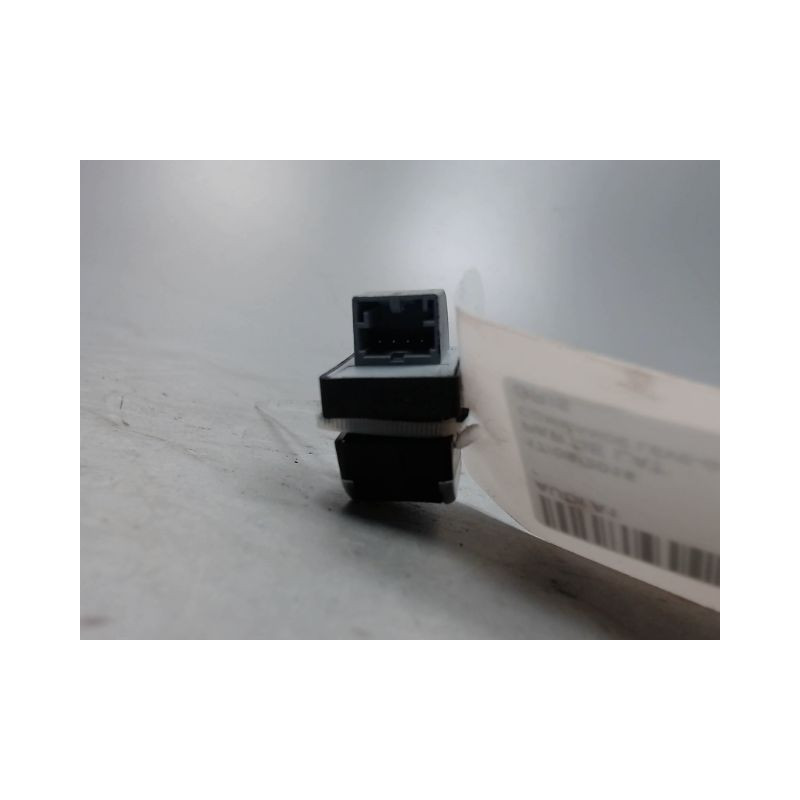 COMMANDE LEVE-GLACE PORTE ARD AUDI A1