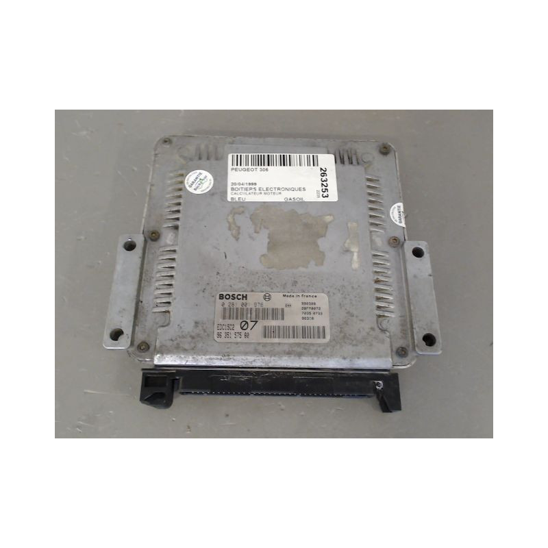 CALCULATEUR MOTEUR PEUGEOT 306