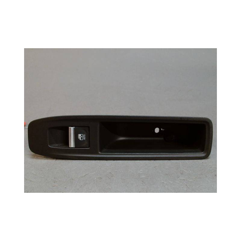 COMMANDE LEVE-GLACE PORTE ARD RENAULT CLIO 5