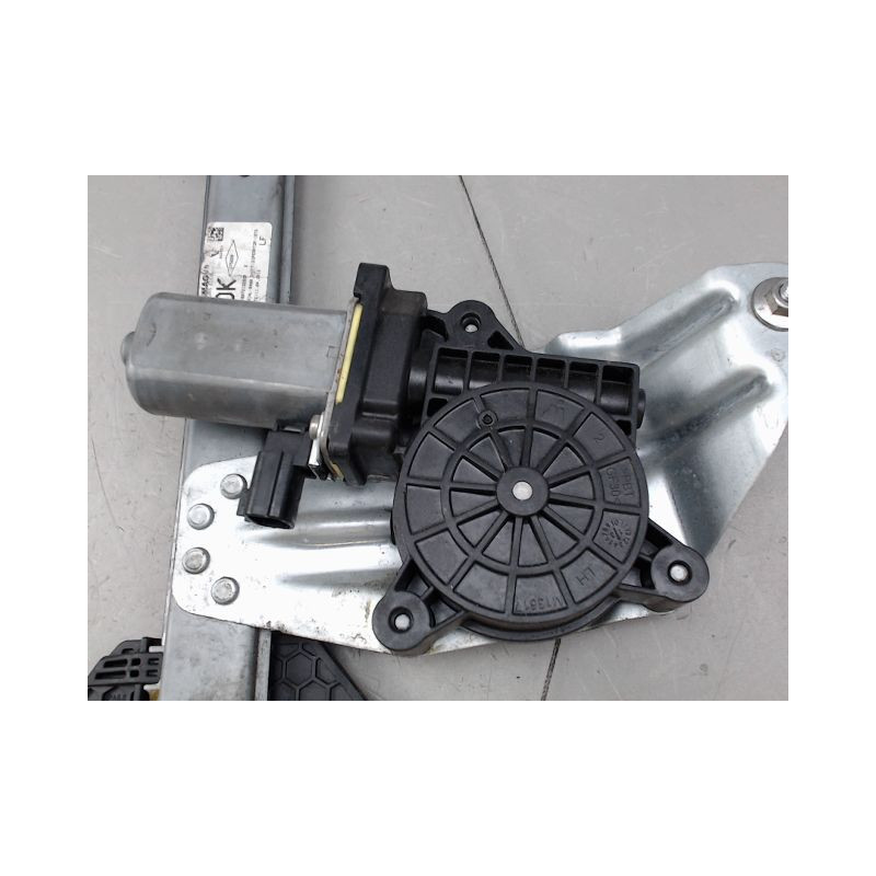 MECANISME LEVE-GLACE AVANT GAUCHE DACIA SANDERO