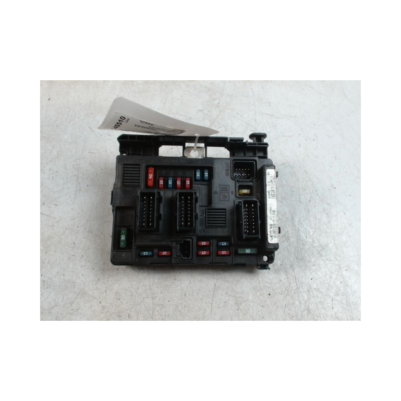 BOITE A FUSIBLES CITROEN C5 2001-2004