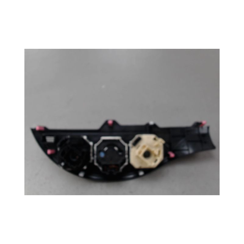 COMMANDE DE CHAUFFAGE TOYOTA YARIS