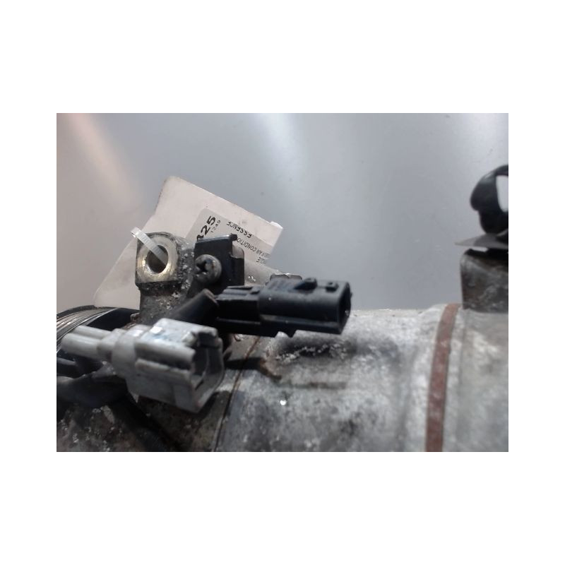 COMPRESSEUR AIR CONDITIONNE RENAULT CLIO