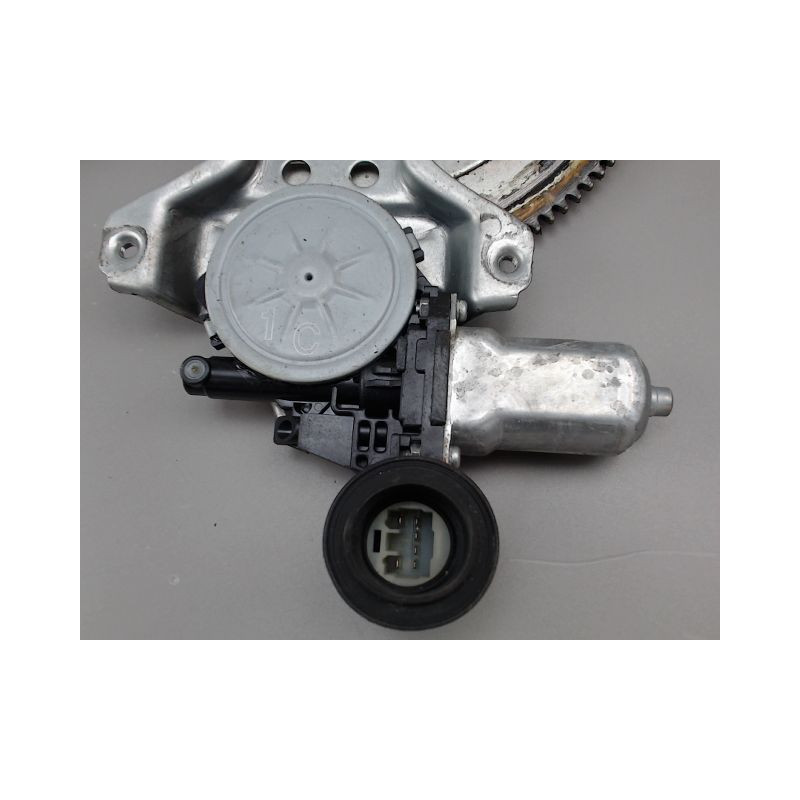 MECANISME LEVE-GLACE AVANT GAUCHE SUZUKI SWIFT