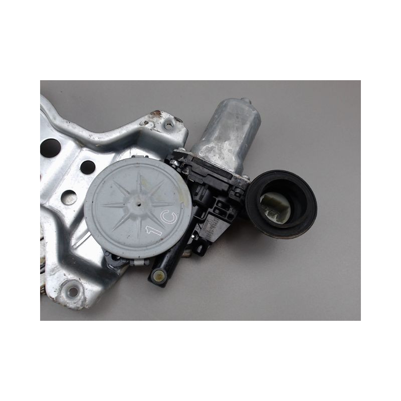 MECANISME LEVE-GLACE AVANT GAUCHE SUZUKI SWIFT