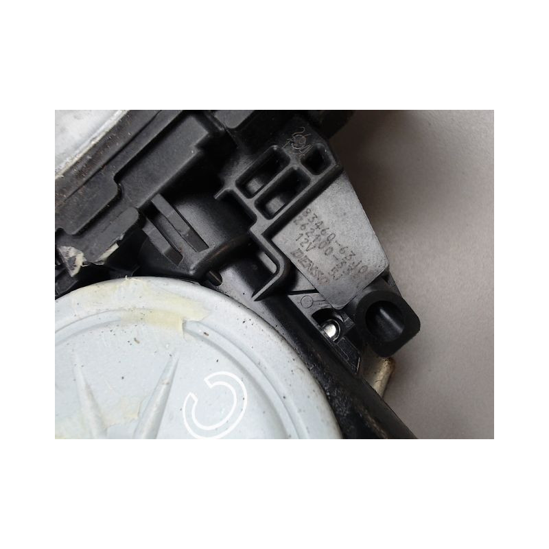 MECANISME LEVE-GLACE AVANT GAUCHE SUZUKI SWIFT