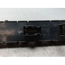 BOUTON DE WARNING PEUGEOT 3008 2009-