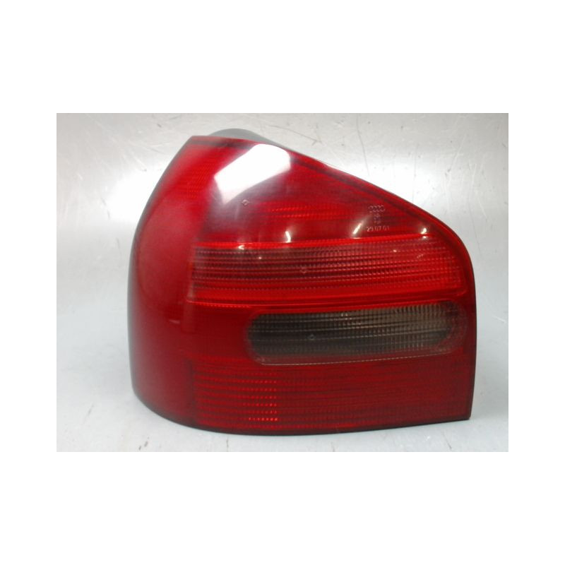 FEU ARRIERE GAUCHE  AUDI A3 -2000