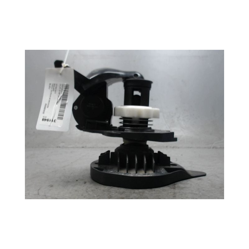 TREUIL DE ROUE DE SECOURS RENAULT CLIO III 2009-