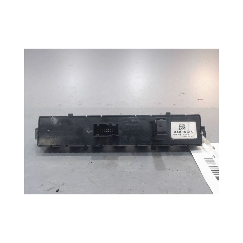 BOUTON DE WARNING PEUGEOT 3008