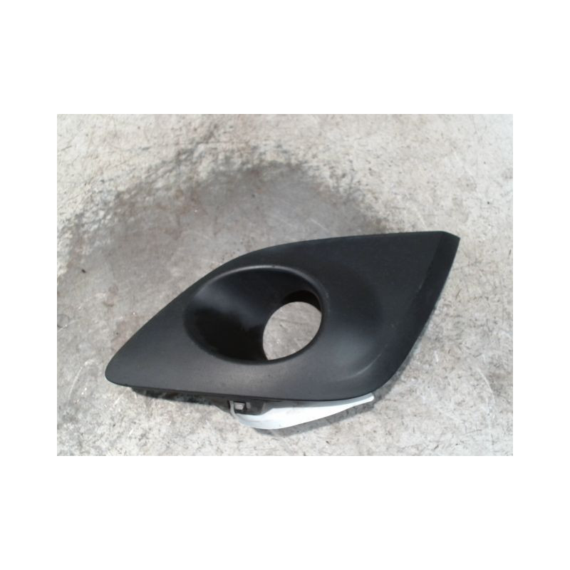 OBTURATEUR PHARE ADDITIONNEL PARE-CHOC AVG RENAULT SCENIC III 2009-