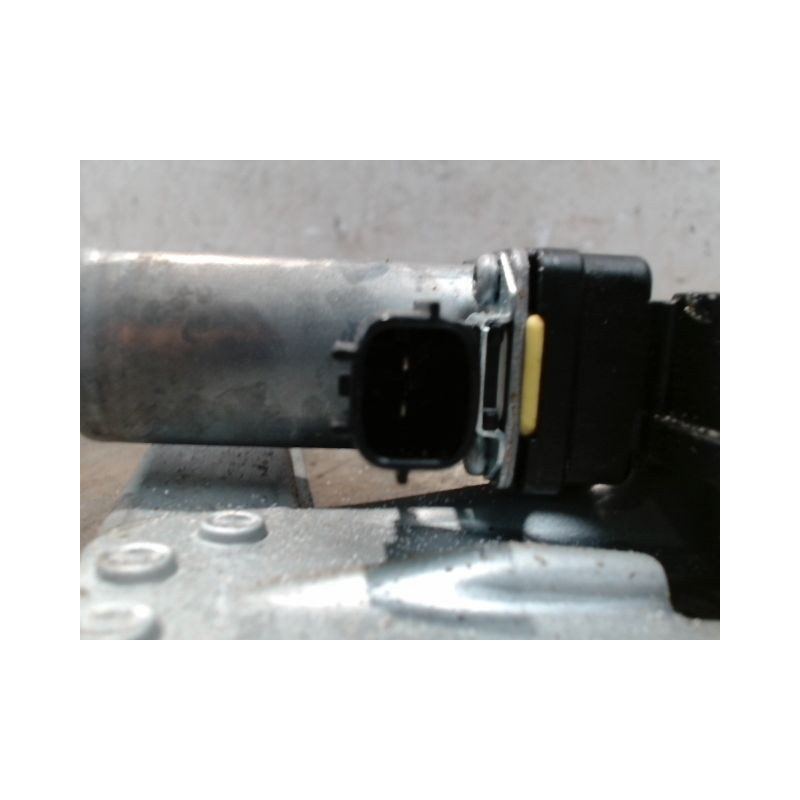 MECANISME+MOTEUR LEVE-GLACE AVANT GAUCHE DACIA LOGAN MCV 2007-