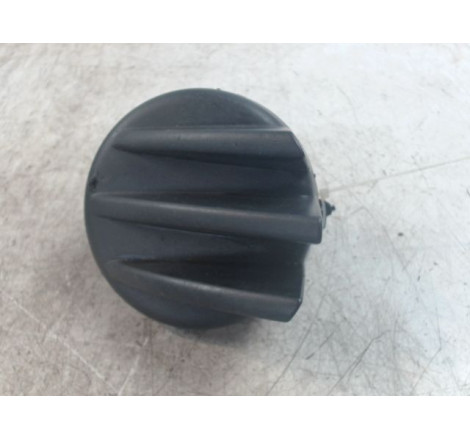 OBTURATEUR PHARE ADDITIONNEL PARE-CHOC AVD
