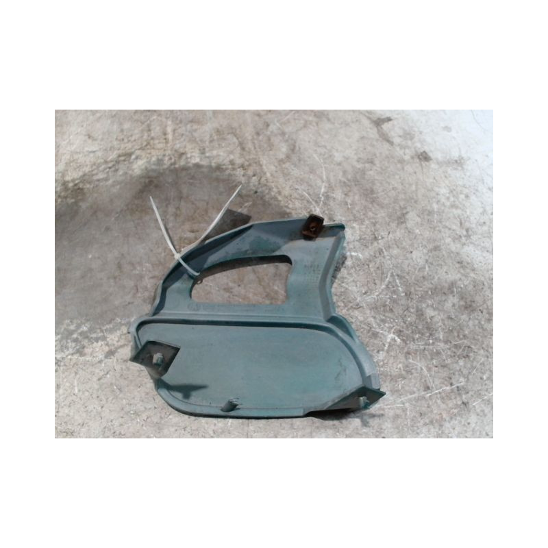 OBTURATEUR PHARE ADDITIONNEL PARE-CHOC AVG PEUGEOT 106 96-2003