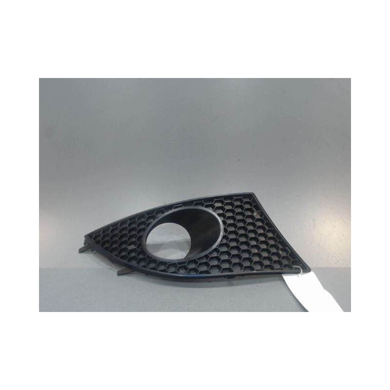 GRILLE VENTILATION PARE-CHOC AVD SEAT ALTEA