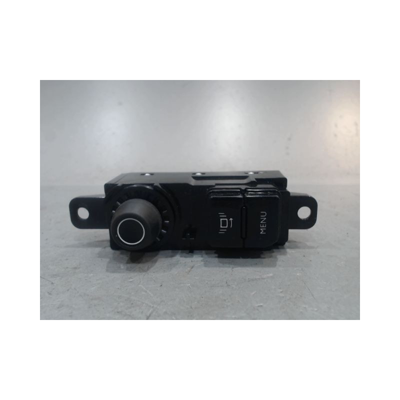 COMMANDE GPS PEUGEOT 208
