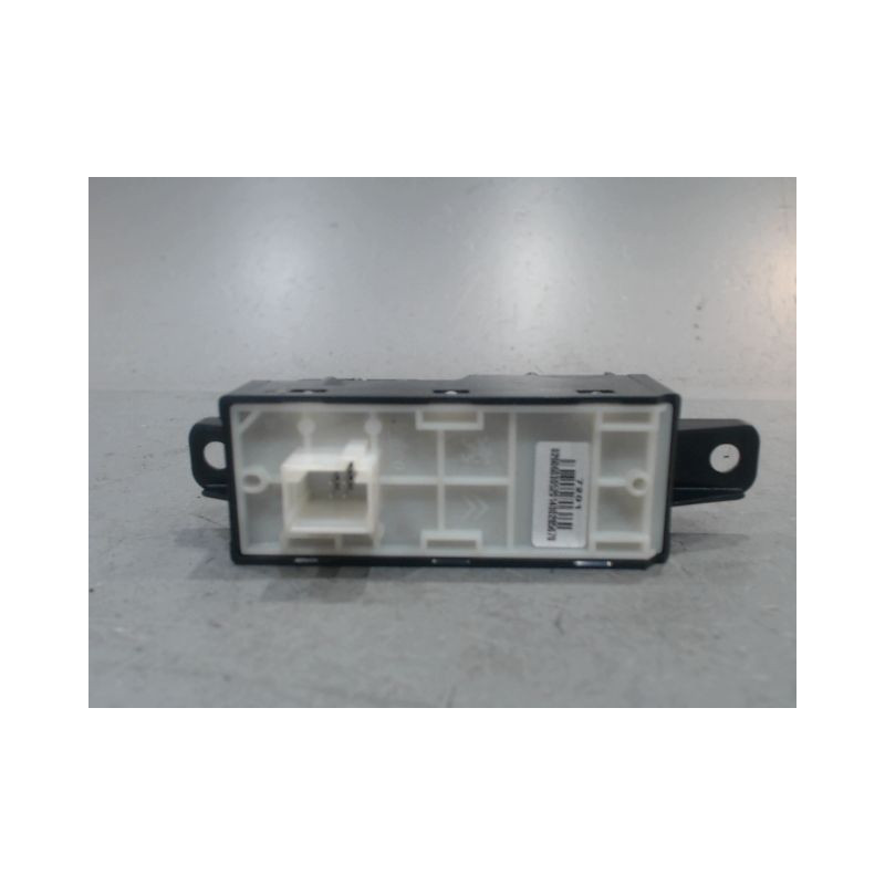 COMMANDE GPS PEUGEOT 208