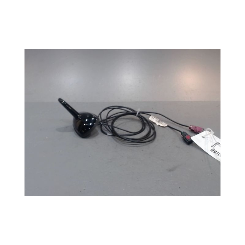 ANTENNE GPS MERCEDES CLASSE E