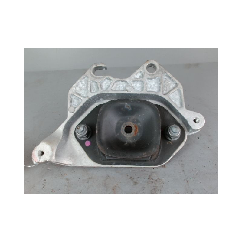 SUPPORT BOITE DE VITESSES RENAULT CLIO 5  Essence 