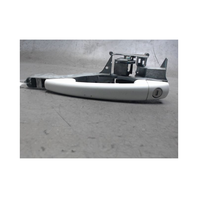 POIGNEE EXTERIEURE PORTE AVANT GAUCHE PEUGEOT 208