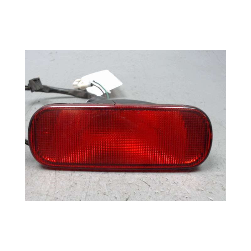 FEU BROUILLARD CENTRAL ARRIERE SUZUKI SWIFT