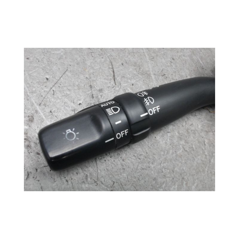 COMMANDE CLIGNOTANT TOYOTA AVENSIS BREAK 2006-