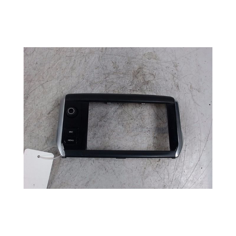 COMMANDE GPS PEUGEOT 208