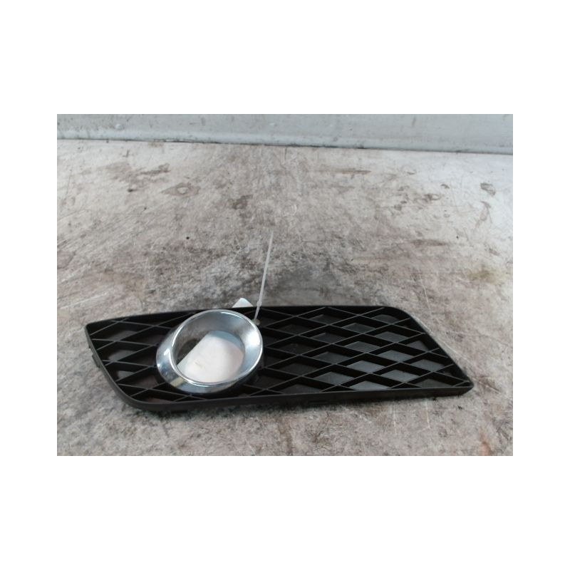 OBTURATEUR PHARE ADDITIONNEL PARE-CHOC AVD MERCEDES CLASSE A 2004-