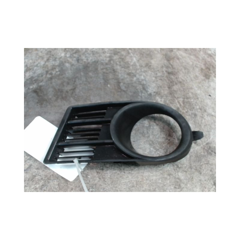 OBTURATEUR PHARE ADDITIONNEL PARE-CHOC AVG SUZUKI SWIFT