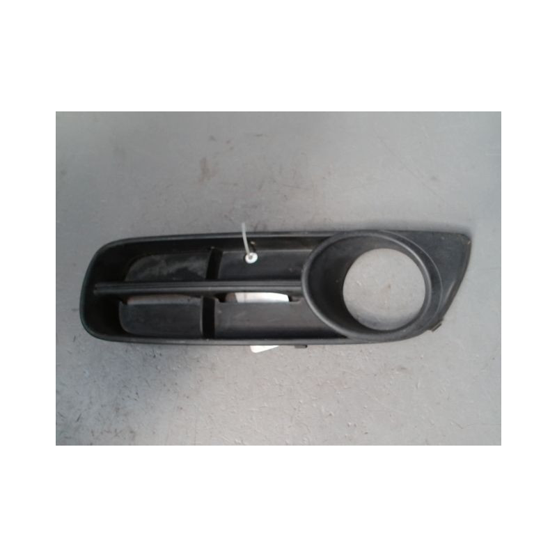 OBTURATEUR PHARE ADDITIONNEL PARE-CHOC AVG SKODA FABIA COMBI 2004-