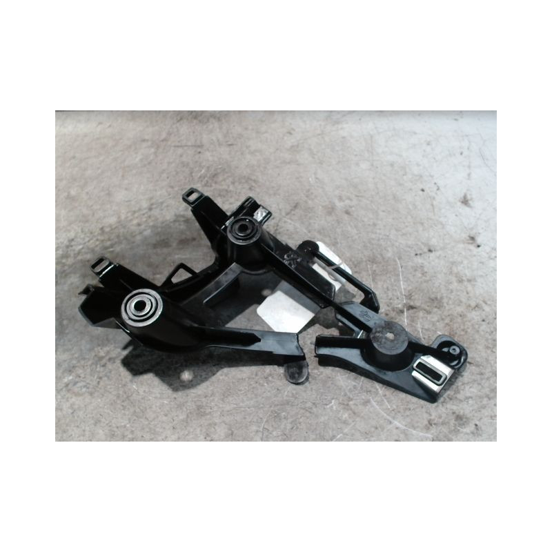 SUPPORT PARE-CHOC ARD PEUGEOT 2008